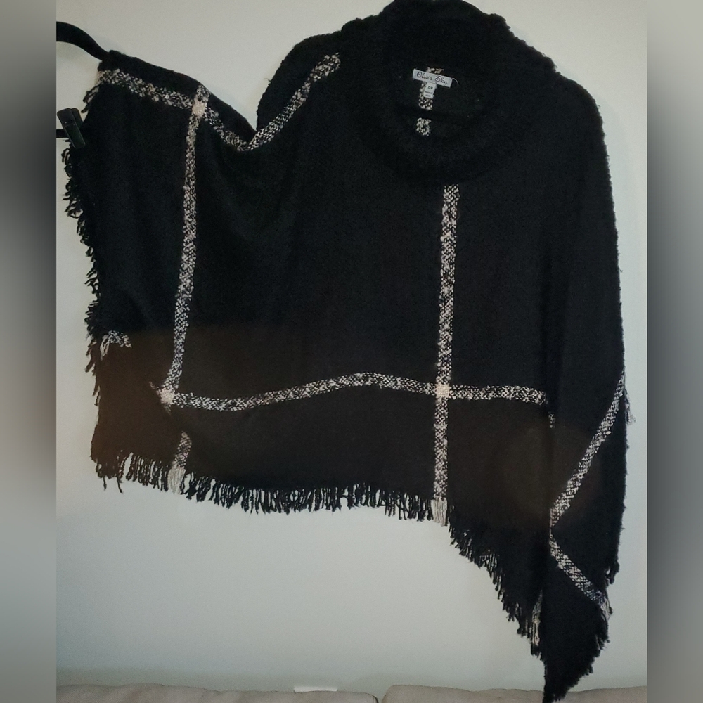 Lightweight Knit Pancho Size S/M Cowl Neck By Oli… - image 3